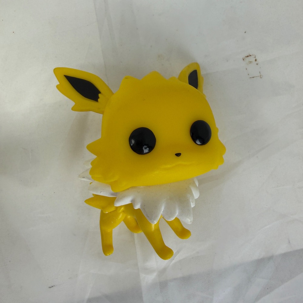 Funko Pop Pokemon Jolteon Vinyl Figure 628 Yellow Electric Type 2020 DRM200813